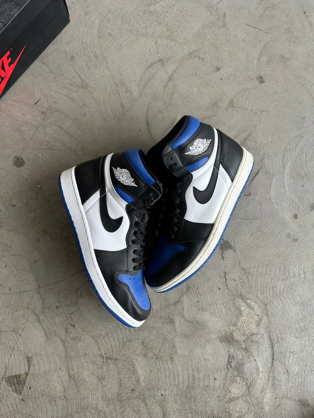 Jordan 1 Royal Toe Sz. 10.5