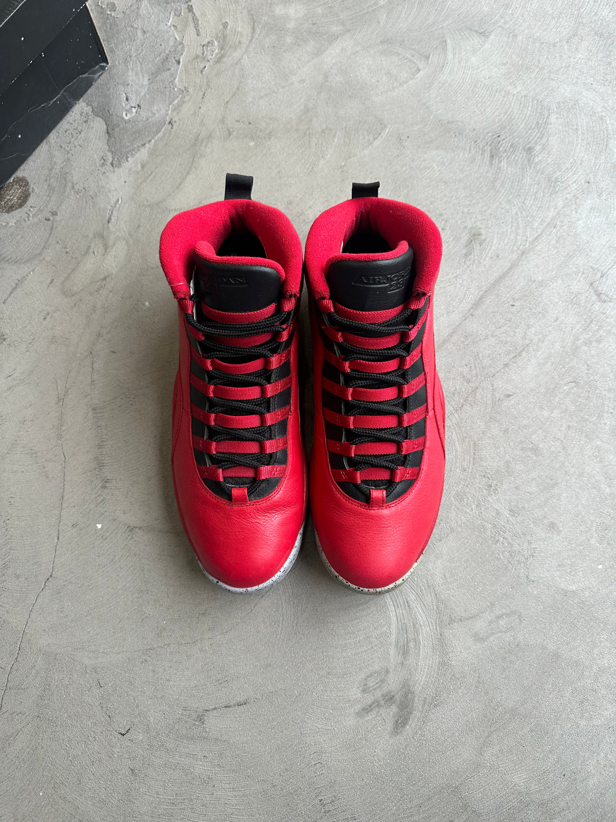 Jordan 10 Bulls Over Broadway Sz. 12