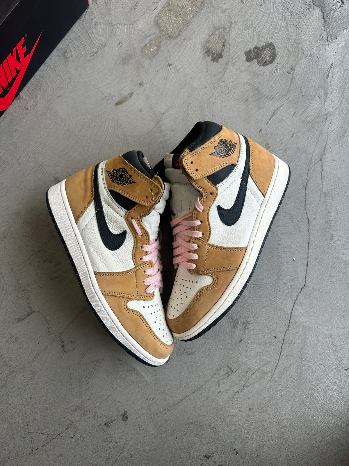 Jordan 1 Rookie of the Year Sz. 9