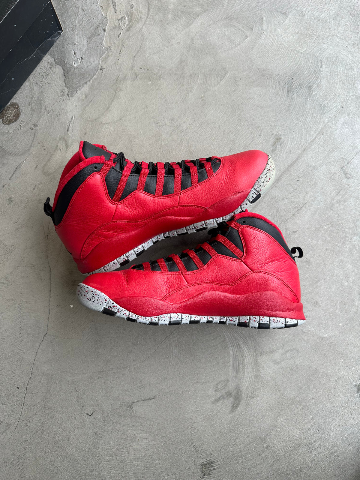 Jordan 10 Bulls Over Broadway Sz. 12