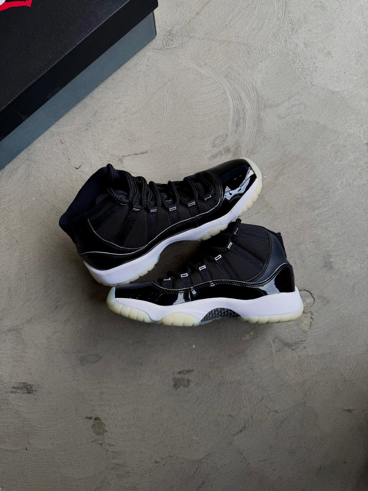 Jordan 11 Jubilee Sz. 4Y