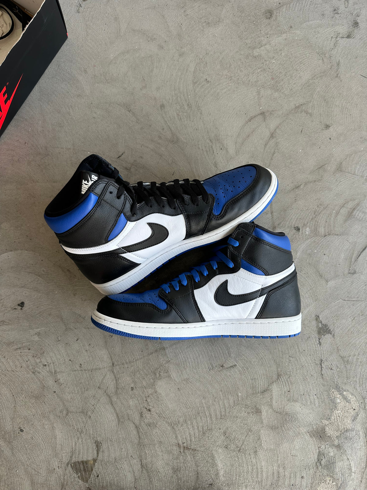 Jordan 1 Royal Toe Sz. 13
