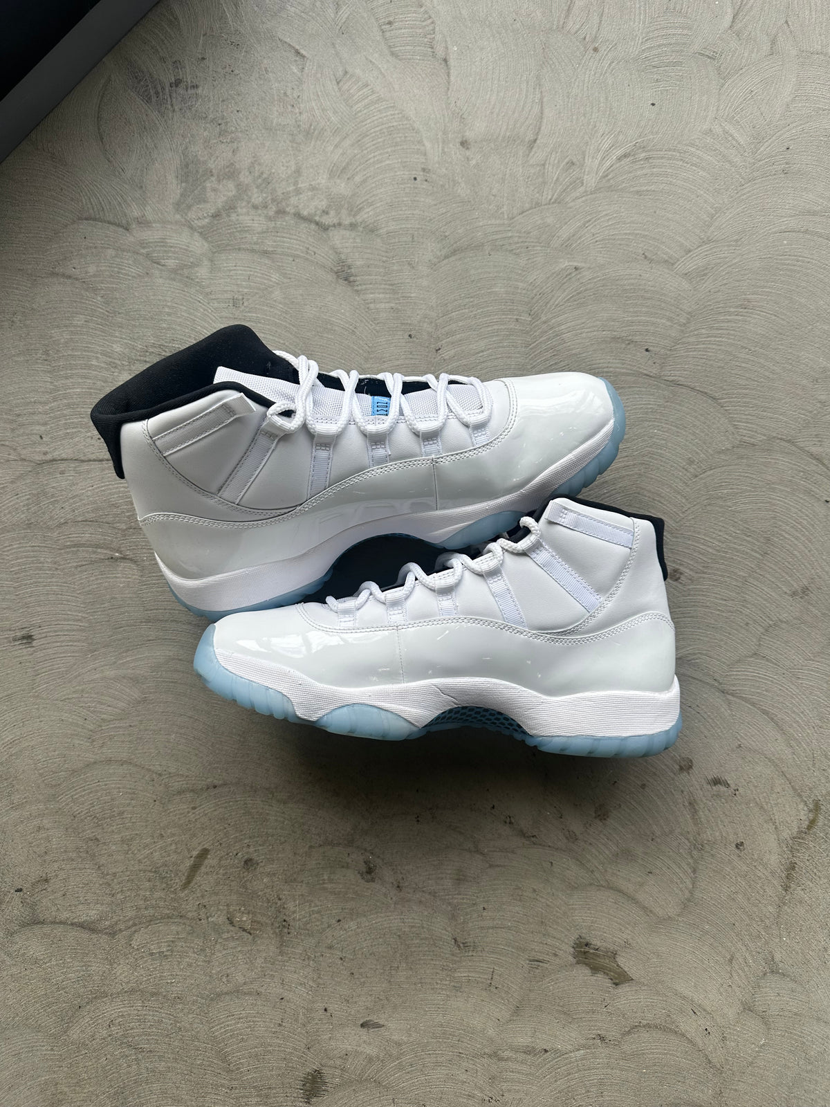 Jordan 11 Legend Blue Sz. 14