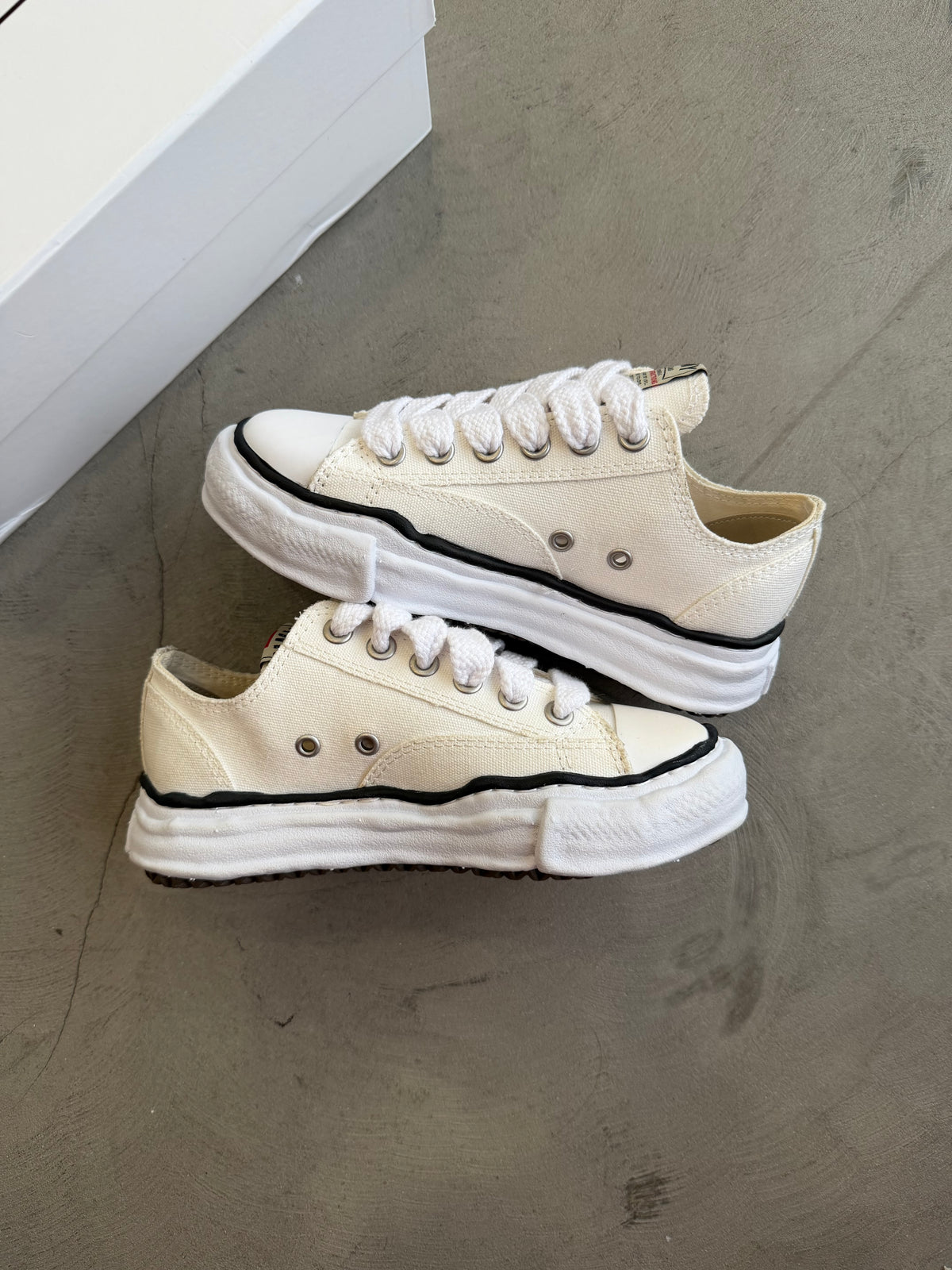 Maison Mihara Yasuhiro Peterson Cream Sz. 36