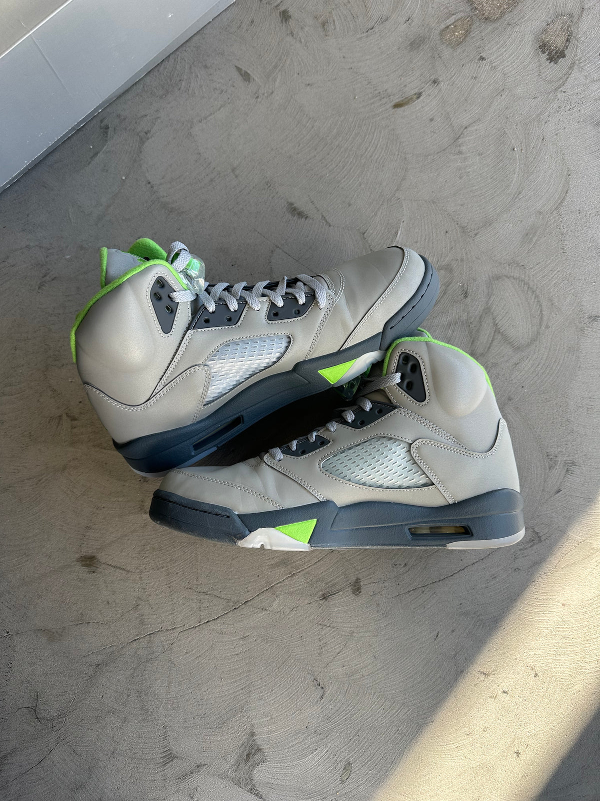 Jordan 5 Green Bean Sz. 11