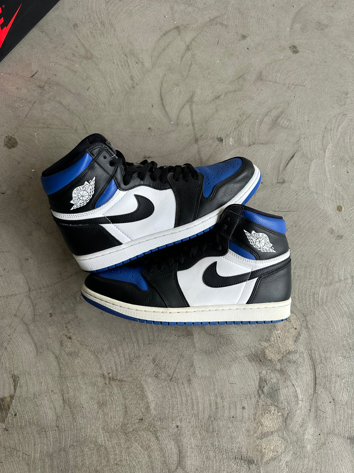 Jordan 1 Royal Toe Sz. 10.5