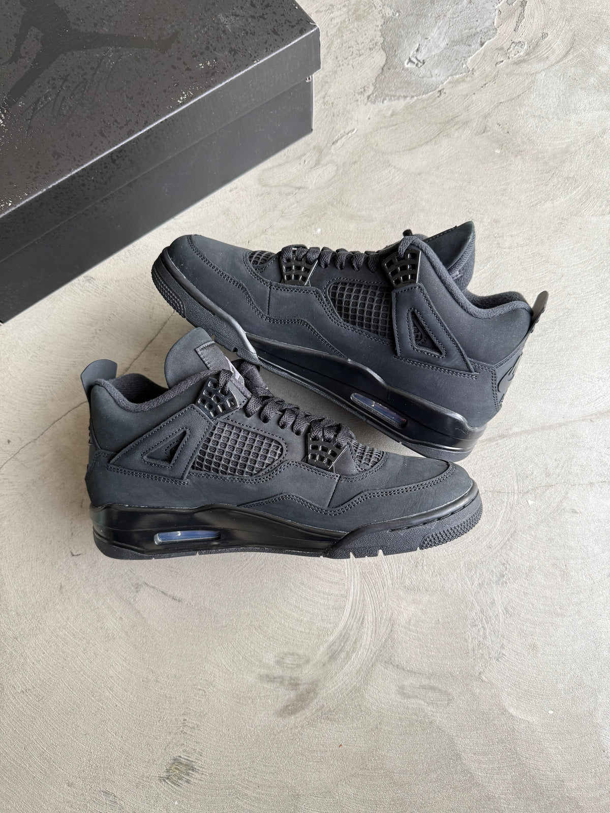 Jordan 4 Black Cat Sz. 9.5
