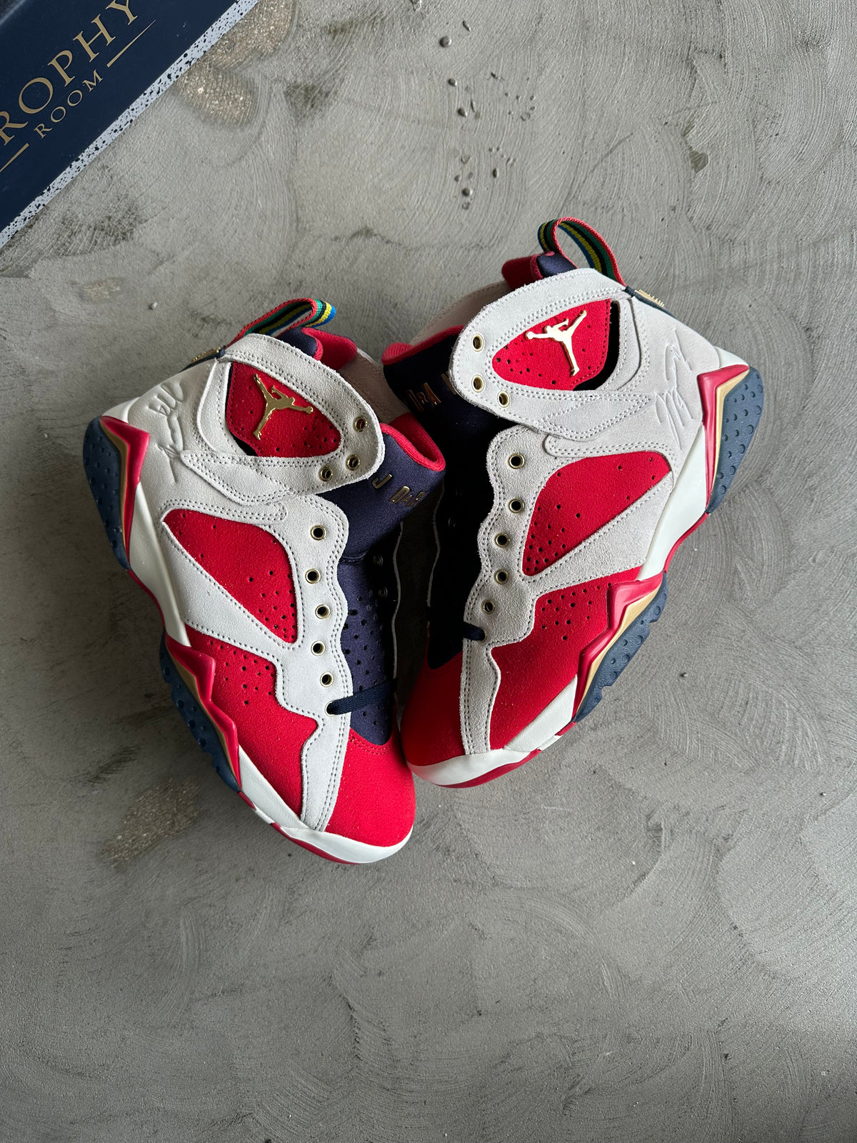 Jordan 7 Trophy Room Sz. 9
