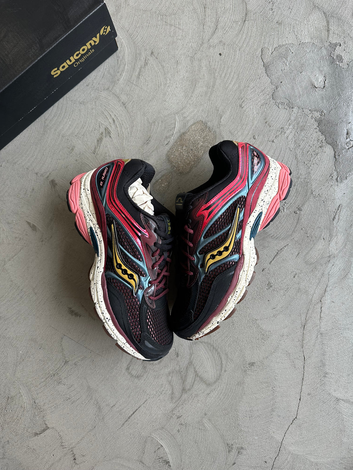 Saucony ProGrid Omni 9 Multi Sz. (9-11)