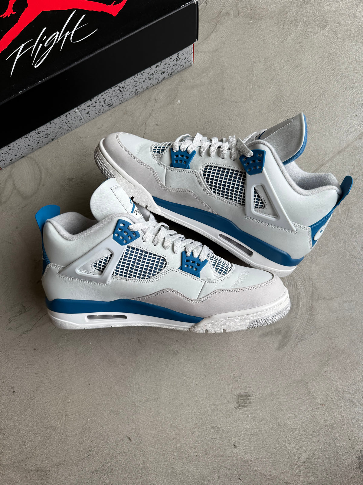 Jordan 4 Military Blue Sz. 13