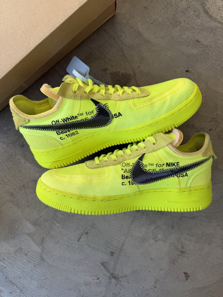 Nike Air Force 1 x Off White Volt Sz. 7.5