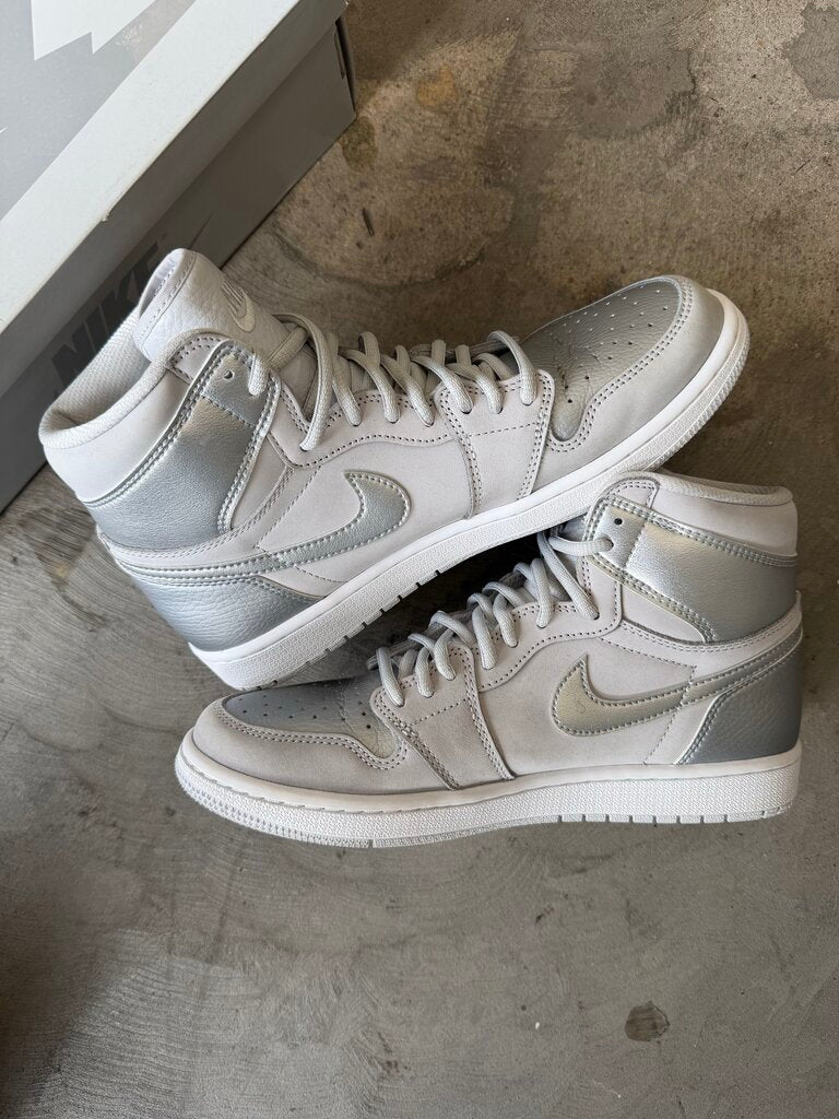 Jordan 1 Co.Jp Metallic Sz. 9.5