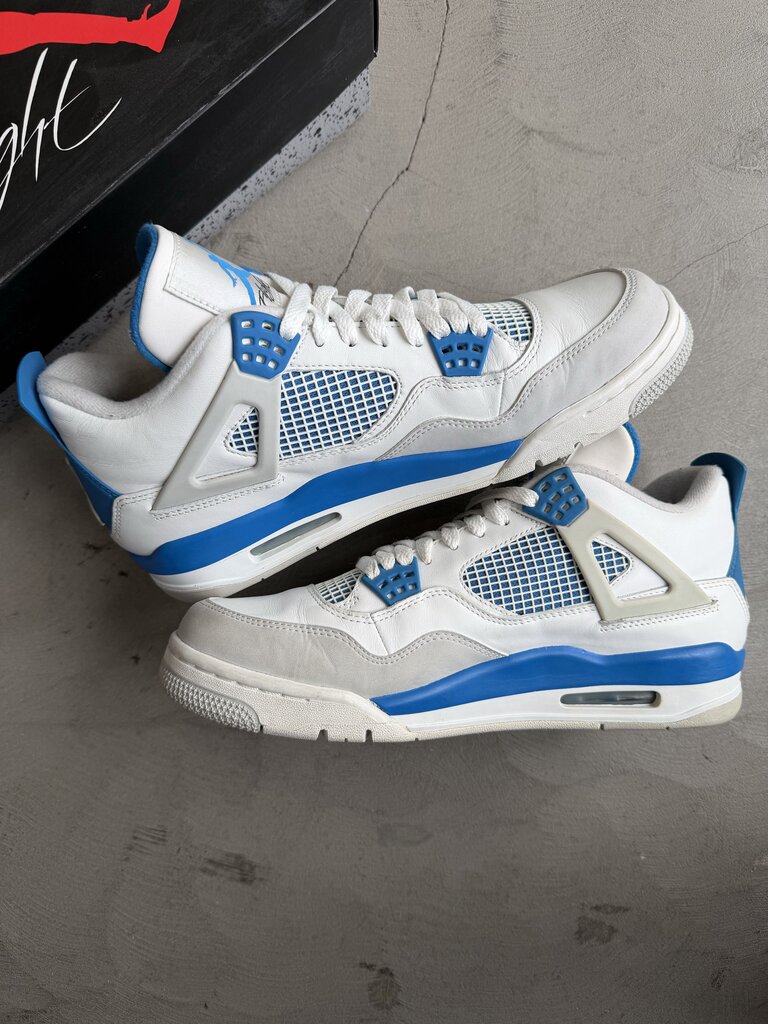 Jordan 4 Military Blue Sz. 10.5