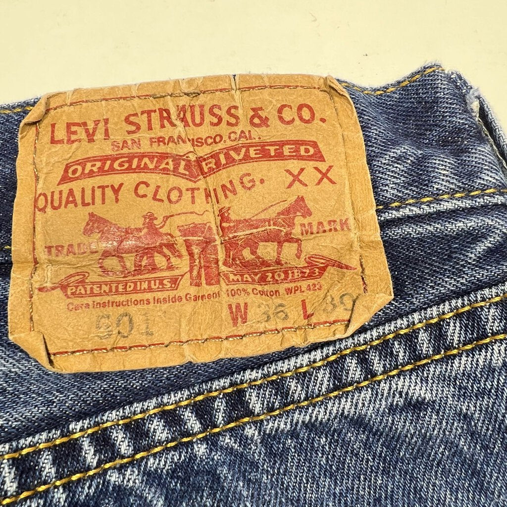 Vintage Levi's 501 Jeans Blue Sz. 36 x 30