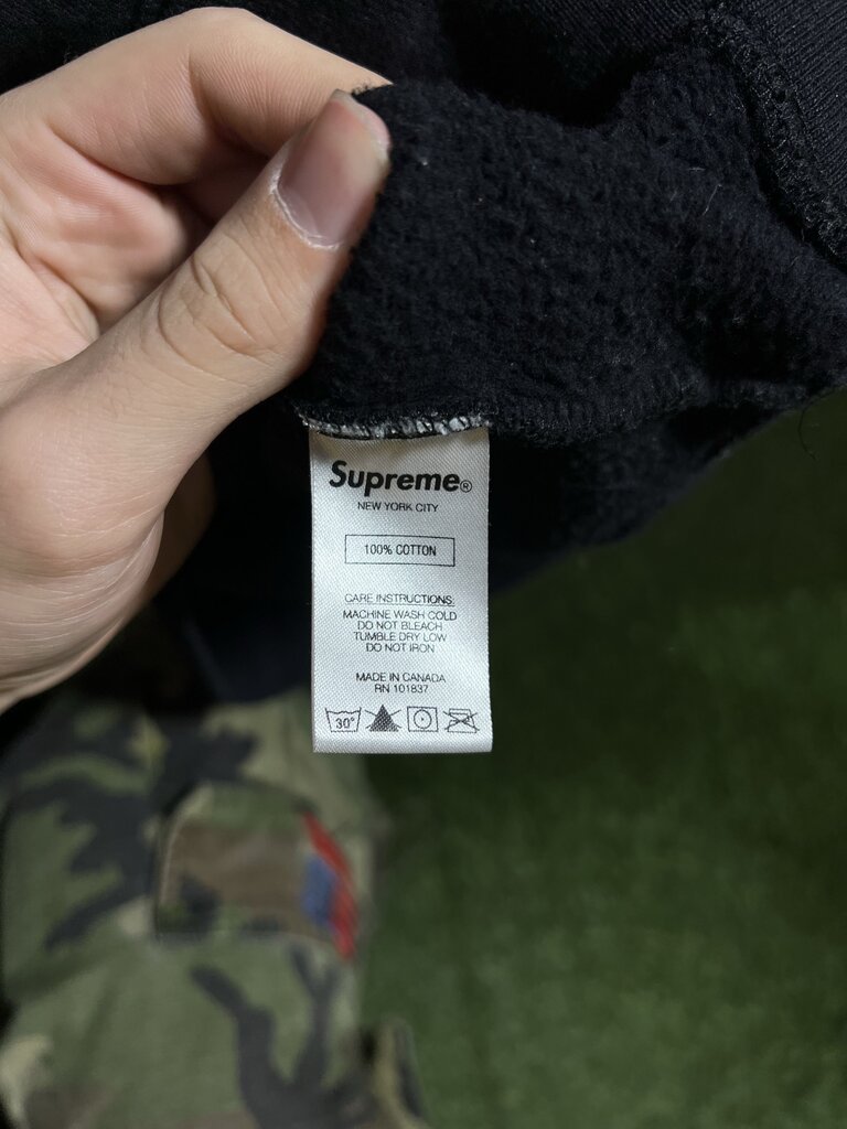 Supreme Illegal Business Hoodie Sz. M