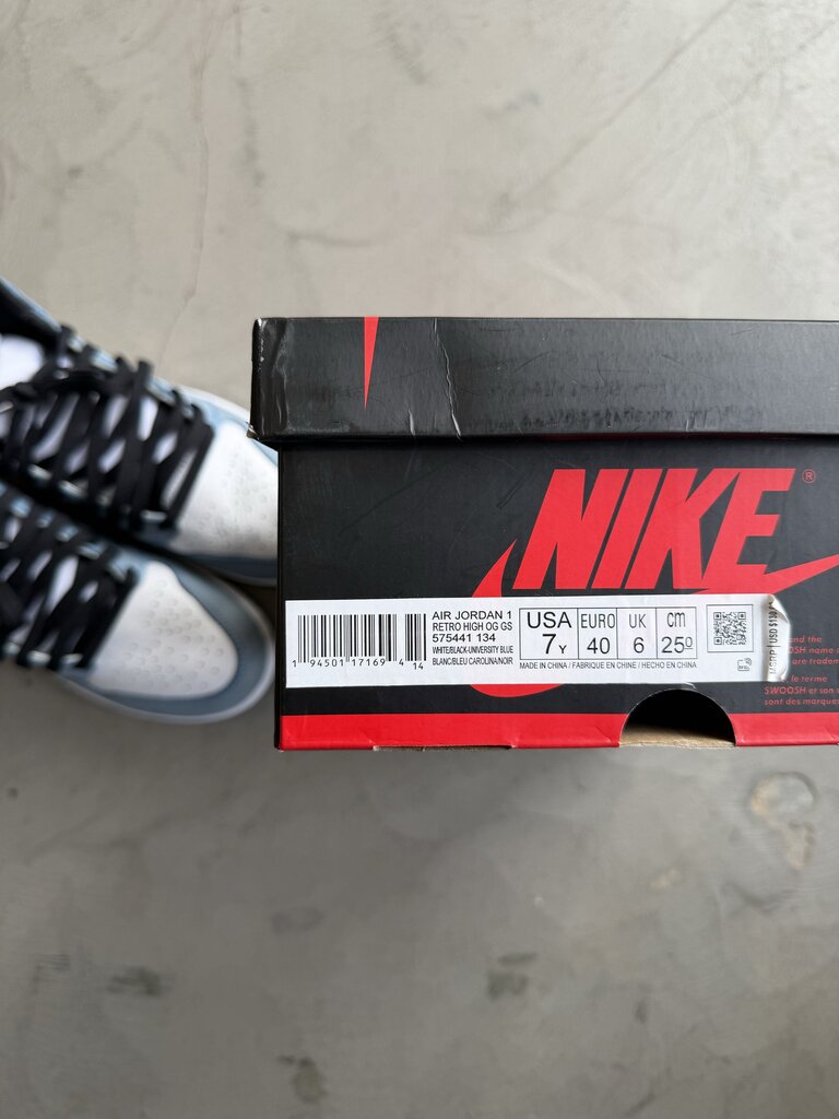 Jordan 1 University Blue Sz. 7Y