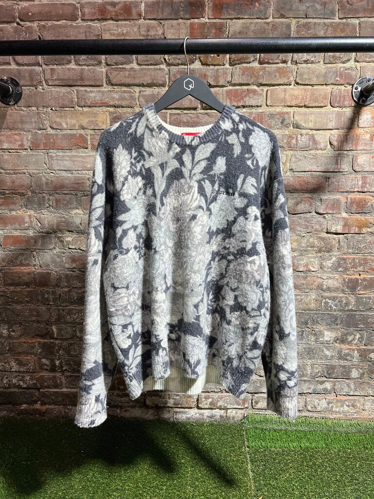 Supreme Grey Floral Knitted Sweater Sz. L