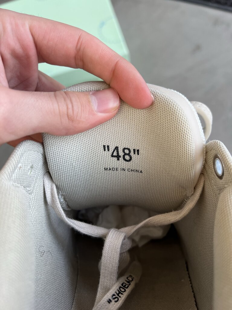Off-White Out Of Office Beige/White Sz. 48