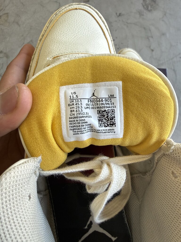 J Balvin X Jordan 3 Medellien Sz. 12