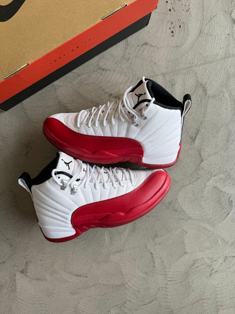 Jordan 12 Cherry Sz. 8
