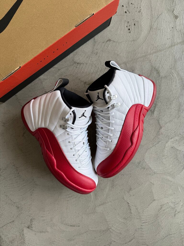 Jordan 12 Cherry Sz. 8