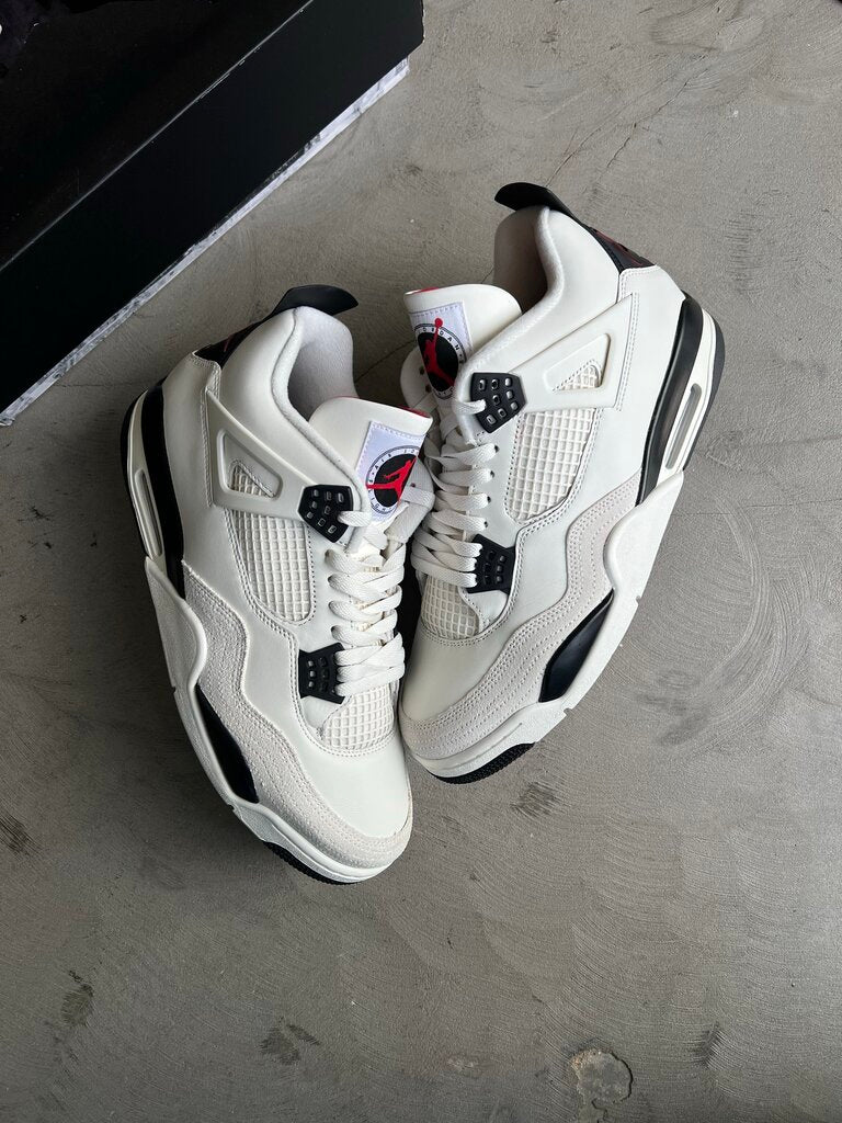 Jordan 4 Flight Club Sz. 13