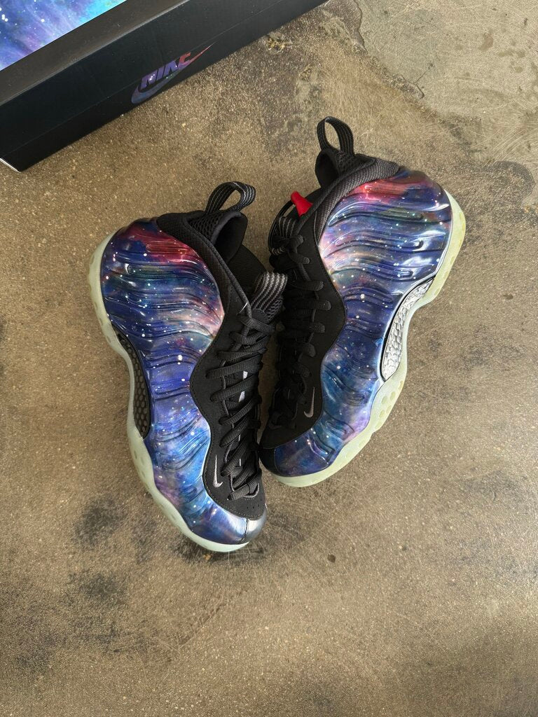 Nike Galaxy Foamposite Sz. 8.5