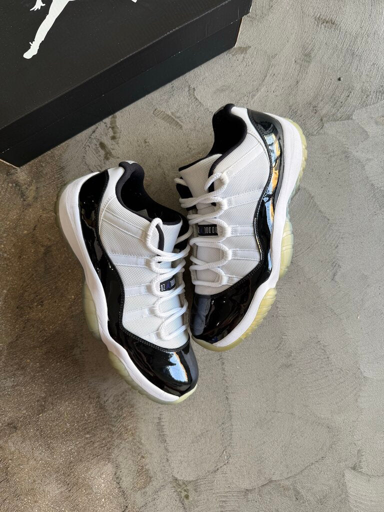 Jordan 11 Low Concord Sz. 10