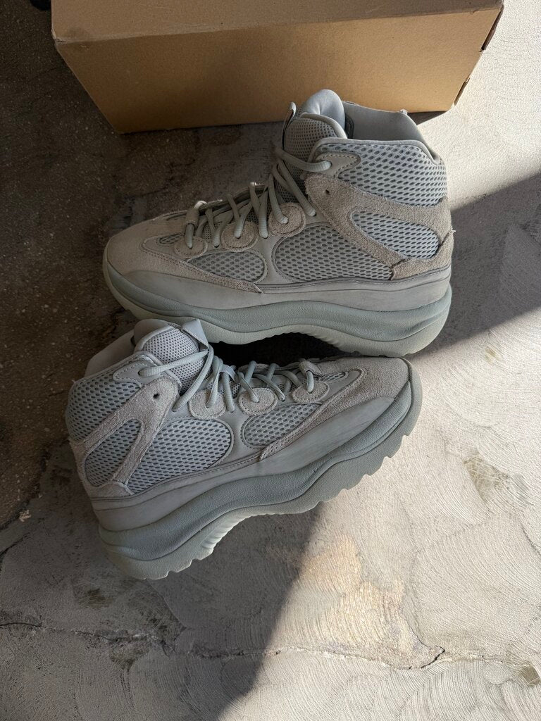 YZY DSRT Boot Salt Sz. 9M