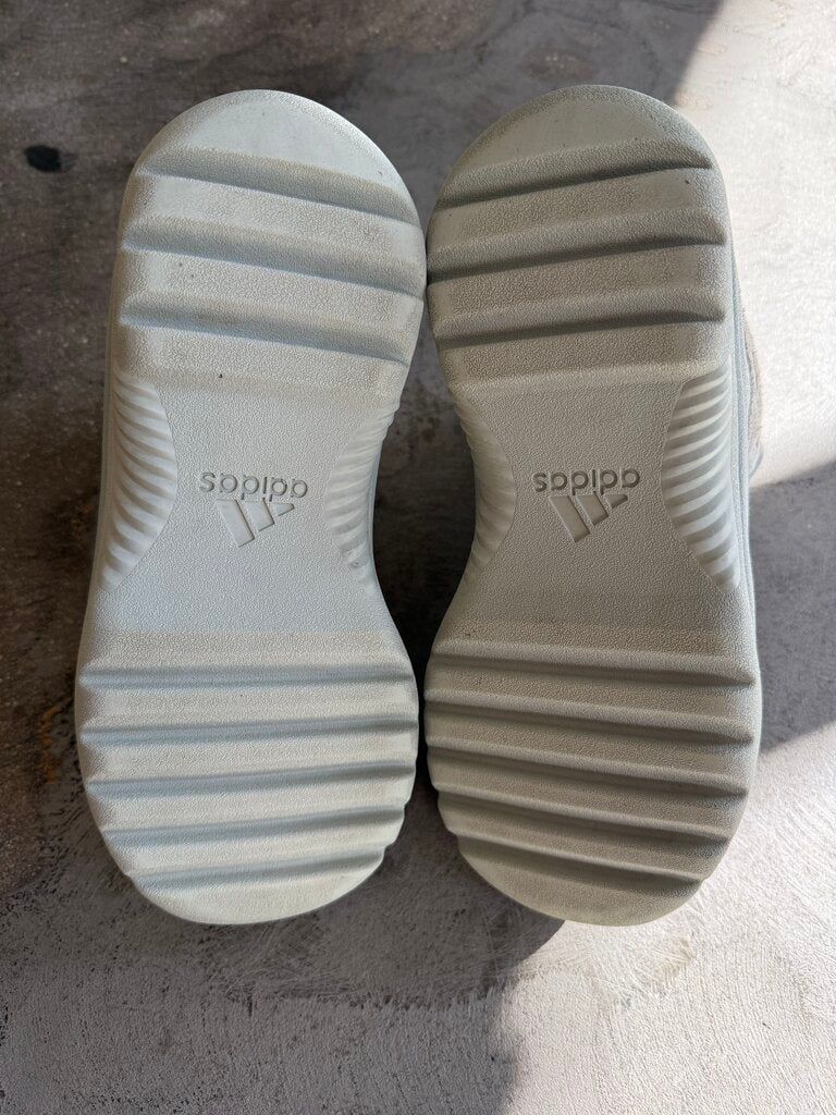 YZY DSRT Boot Salt Sz. 9M
