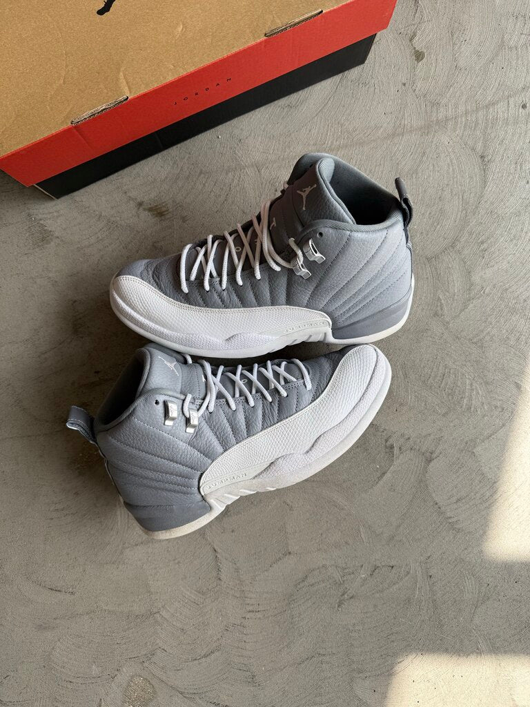 Jordan 12 Stealth Sz. 8.5