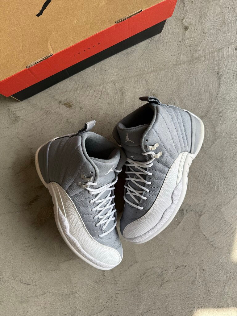 Jordan 12 Stealth Sz. 8.5