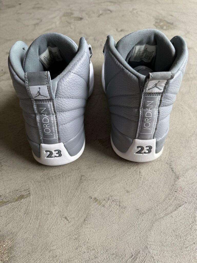 Jordan 12 Stealth Sz. 8.5