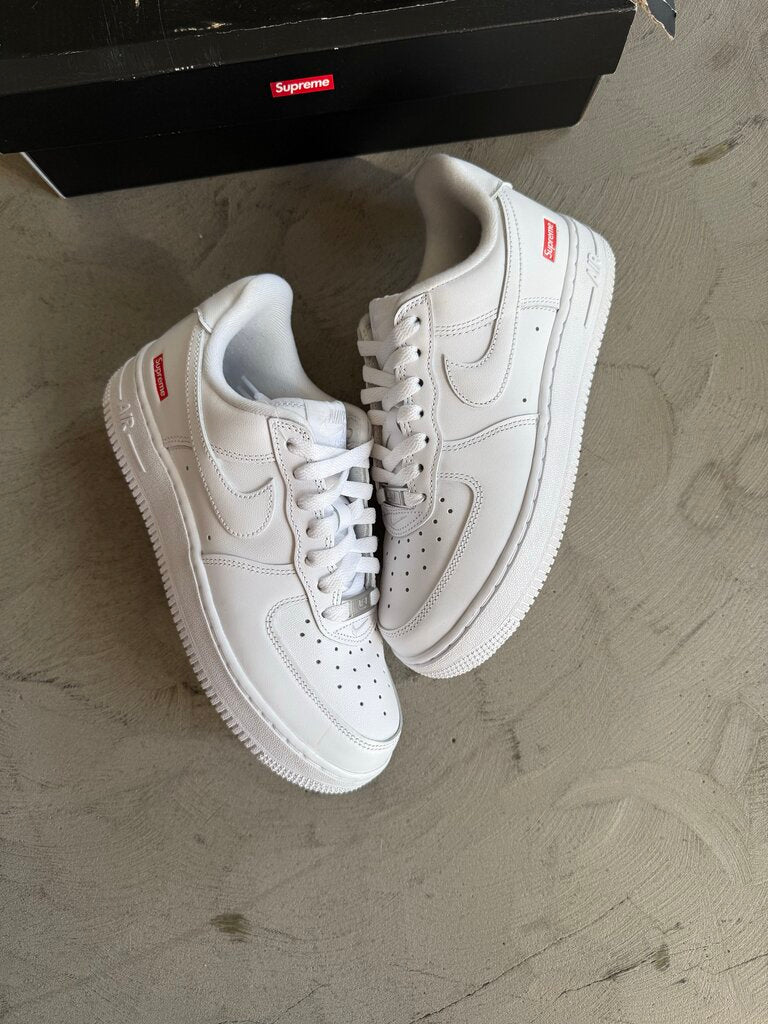 Supreme X Nike AF1 Triple White Sz. 5.5M