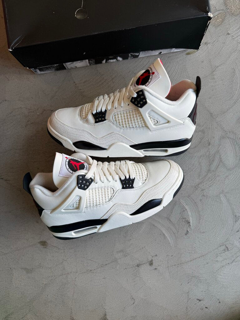 Jordan 4 Flight Club sz. 10