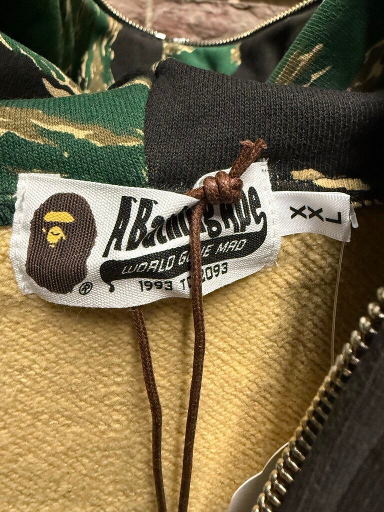 Bape Tiger Camo Full Zip-up sz. XXL
