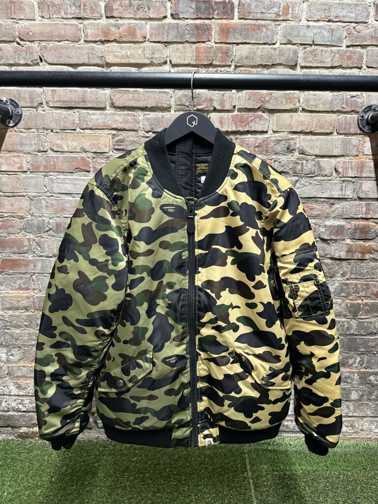 Bape 1st Camo Half MA-1 sz. XL