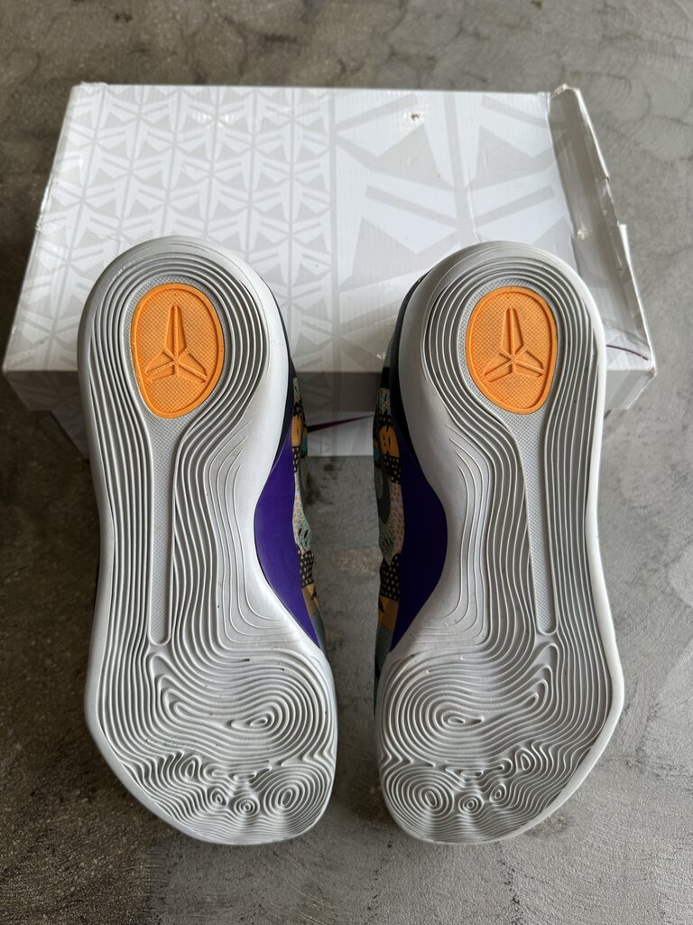 Kobe 9 EM Low Unleashed sz. 12