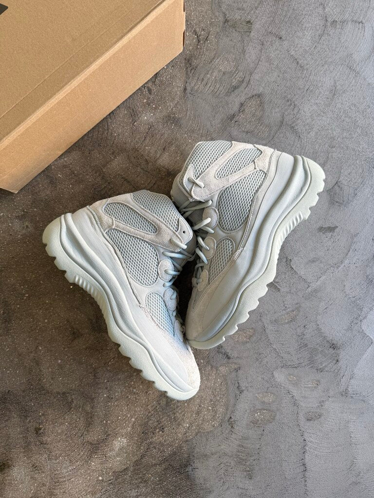 Yeezy DSRT Boot Salt sz. 13.5