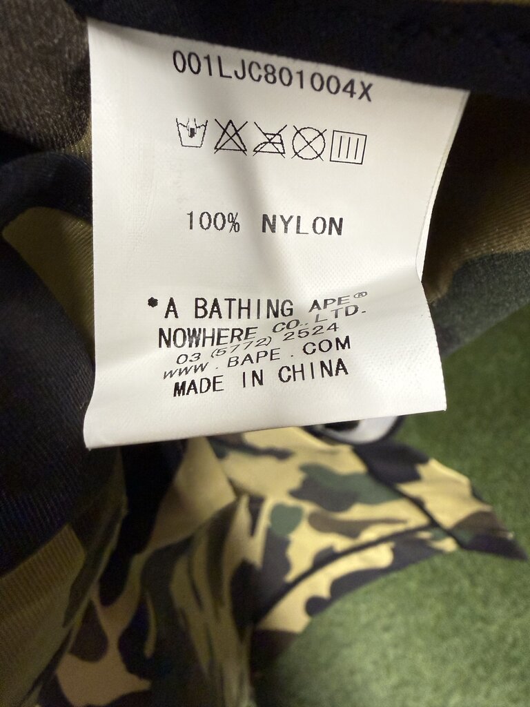 A Bathing Ape Camo Jacket sz. L