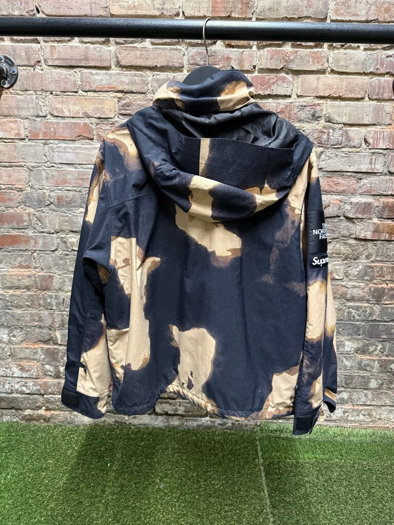 Supreme X NorthFcae Bleach Windbreaker Jacket Sz. S