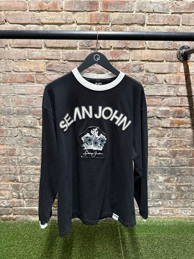 Vintage Sean John Black/White Quarter Sleeve Sz. XL