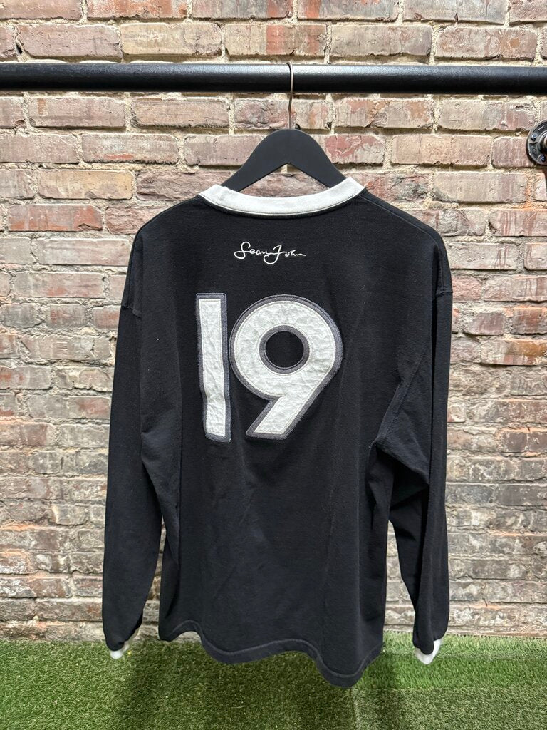 Vintage Sean John Black/White Quarter Sleeve Sz. XL