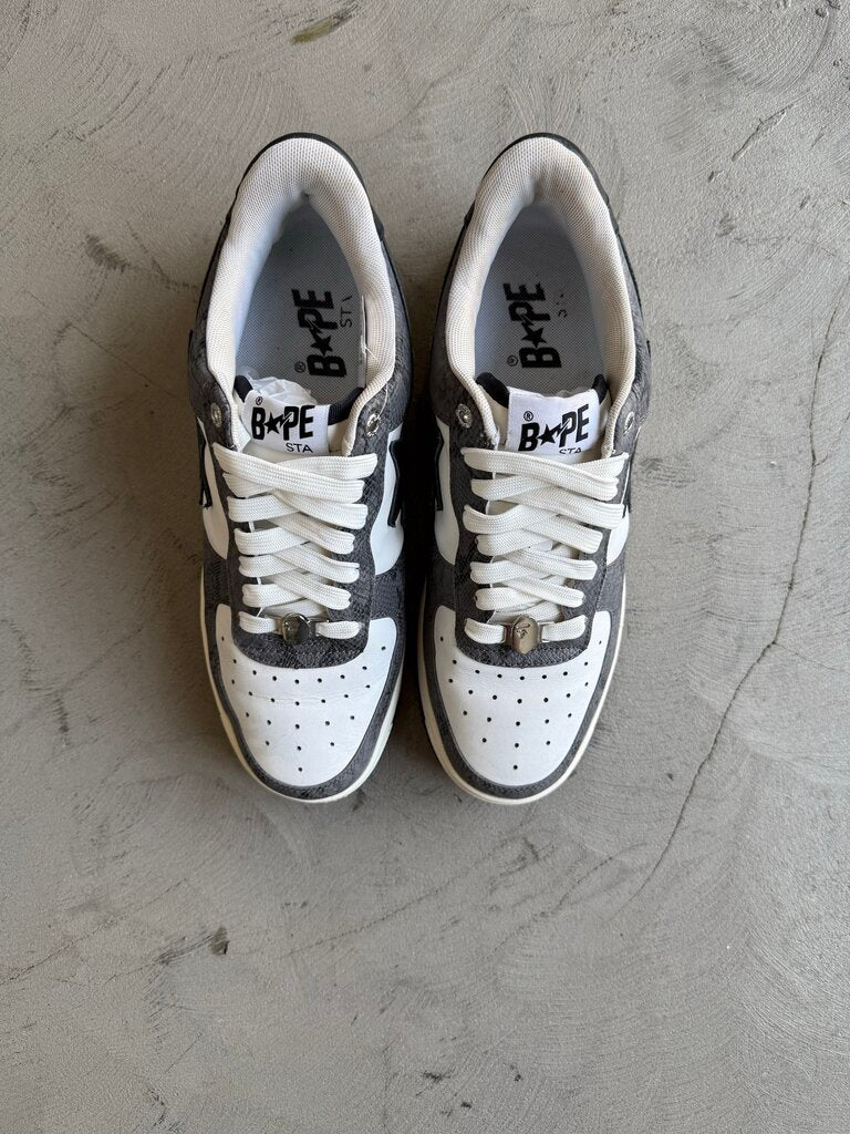 Bapestas Low Snakeskin Sz. 9 |No Box