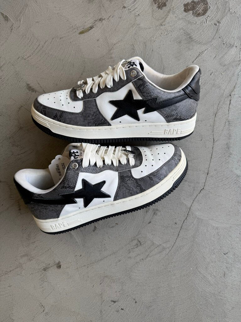 Bapestas Low Snakeskin Sz. 9 |No Box