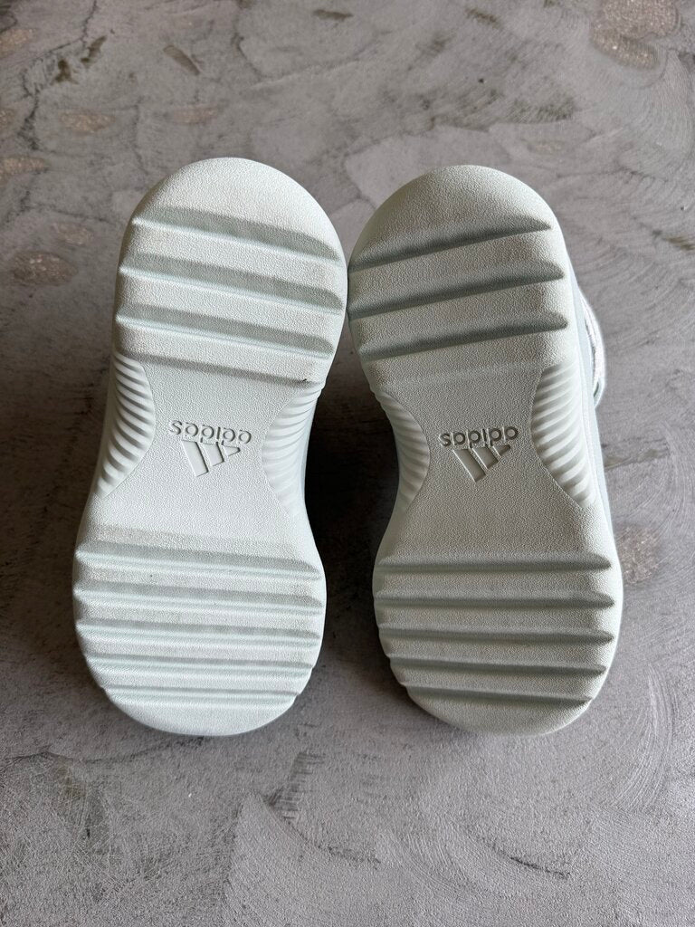 Yeezy Desert Boot Salt sz. 5.5