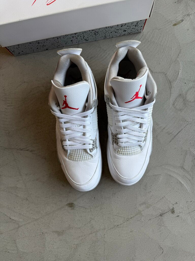 Jordan 4 White Oreo Sz. 10.5