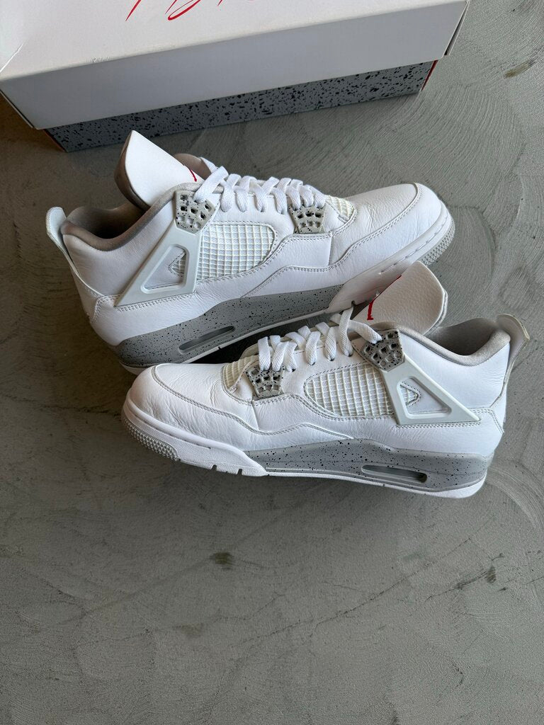 Jordan 4 White Oreo Sz. 10.5