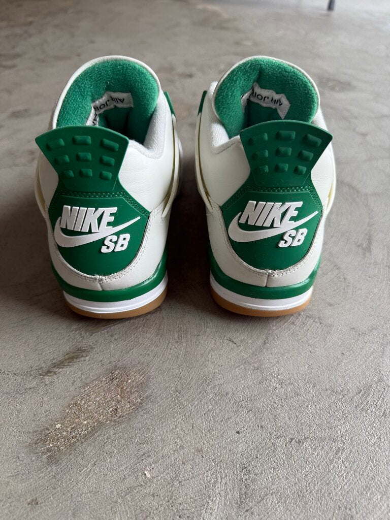 Nike X Jordan 4 SB Pine Sz. 9