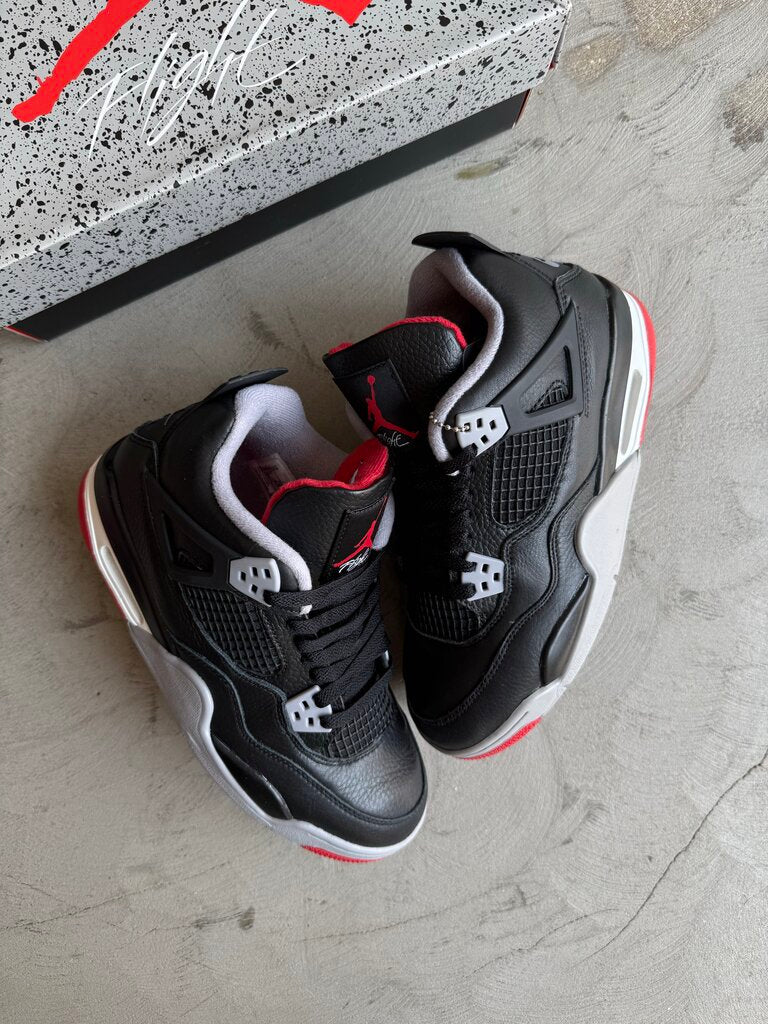 Jordan 4 Reimagined Bred Sz. 7Y